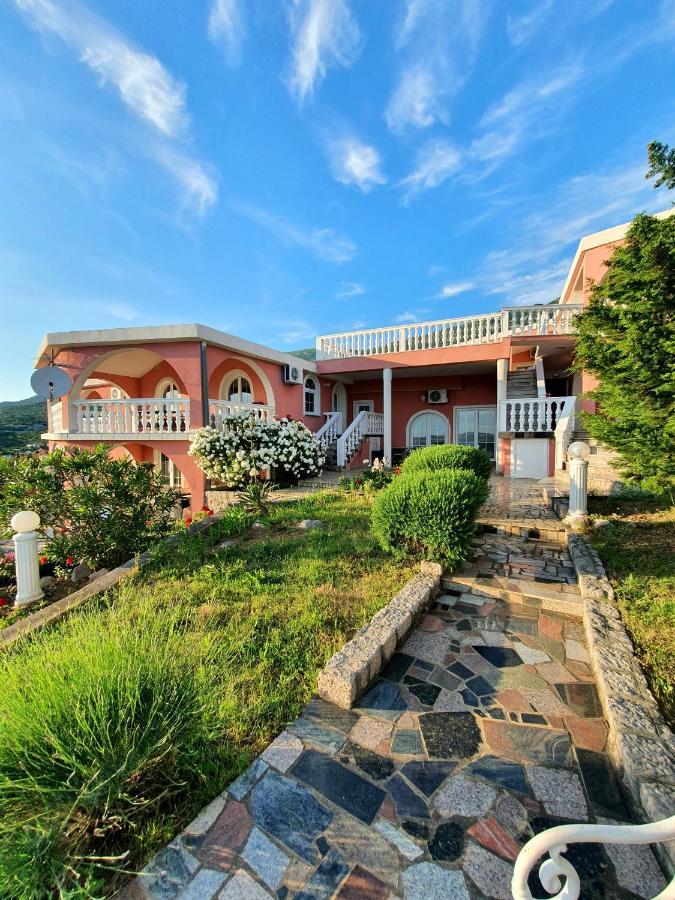 Villa Lilly Cesarica Zewnętrze zdjęcie
