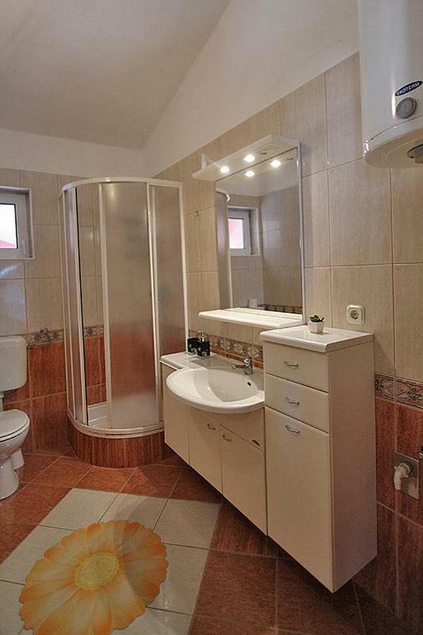 Villa Lilly Cesarica Zewnętrze zdjęcie