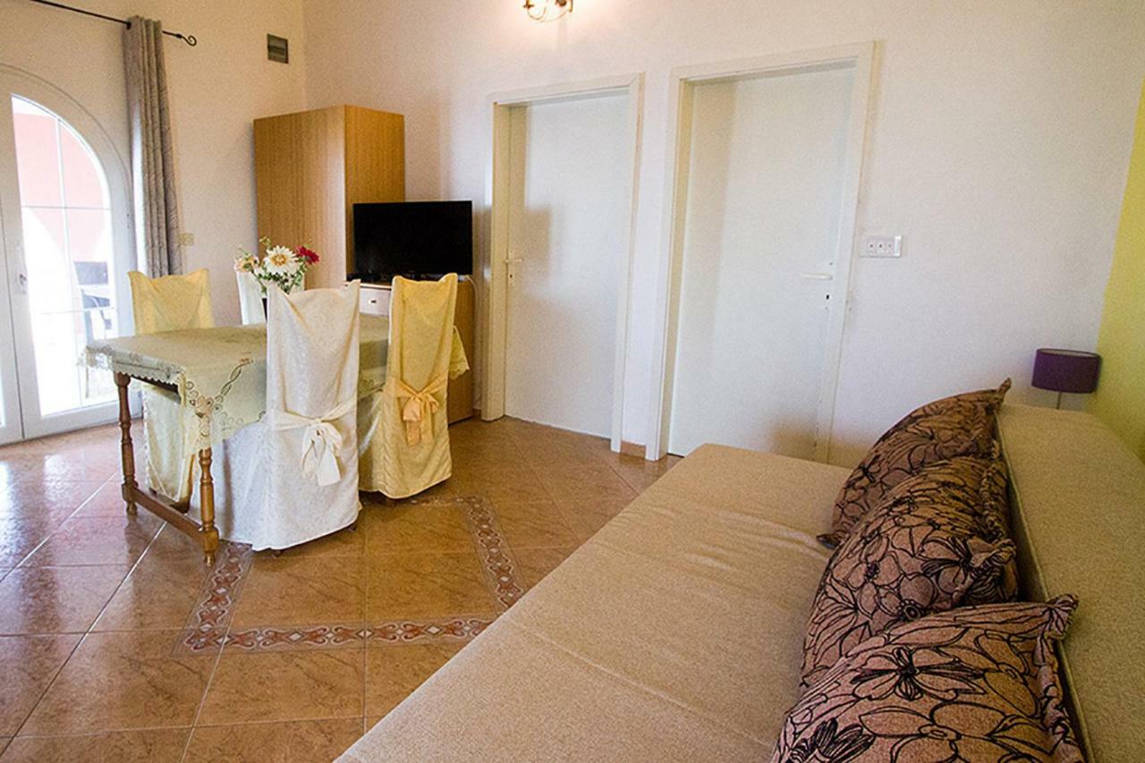 Villa Lilly Cesarica Zewnętrze zdjęcie